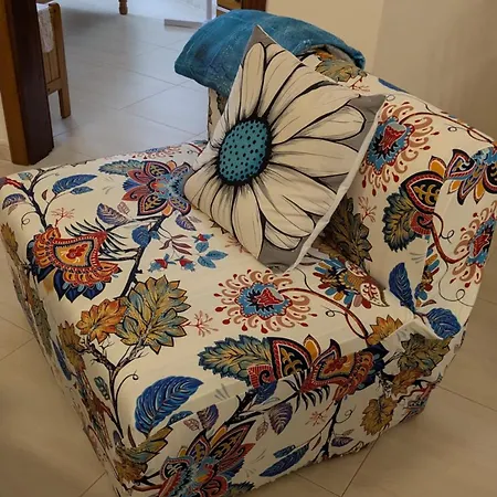 Διαμέρισμα Sunlit 2bd Maisonette With Private Entrance & Outdoor Backyard In Qawra Σεντ Πόλς Μπέι