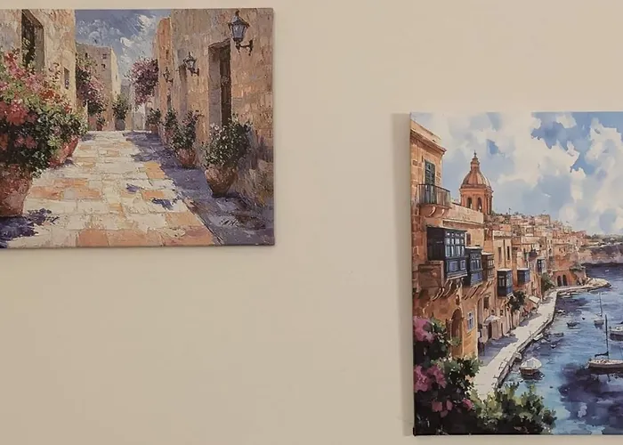 Sunlit 2bd Maisonette With Private Entrance & Outdoor Backyard In Qawra