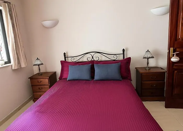 Sunlit 2bd Maisonette With Private Entrance & Outdoor Backyard In Qawra *