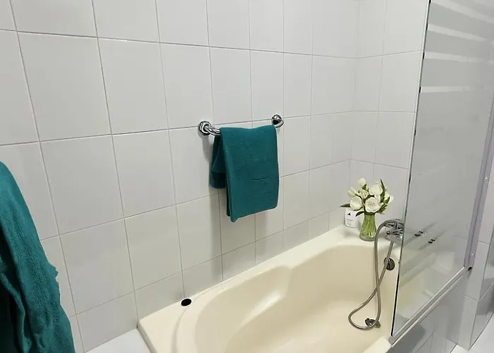 Sunlit 2bd Maisonette With Private Entrance & Outdoor Backyard In Qawra Apartman San Pawl il-Baħar