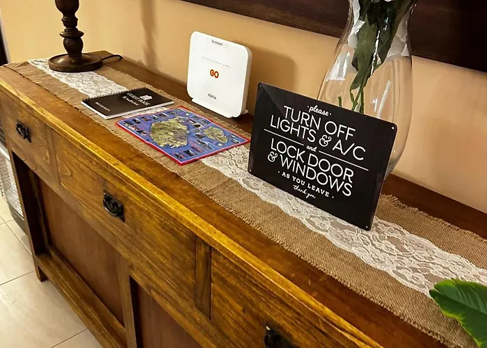 Sunlit 2bd Maisonette With Private Entrance & Outdoor Backyard In Qawra 公寓