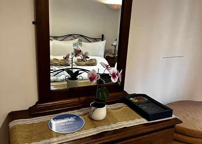 Sunlit 2bd Maisonette With Private Entrance & Outdoor Backyard In Qawra *